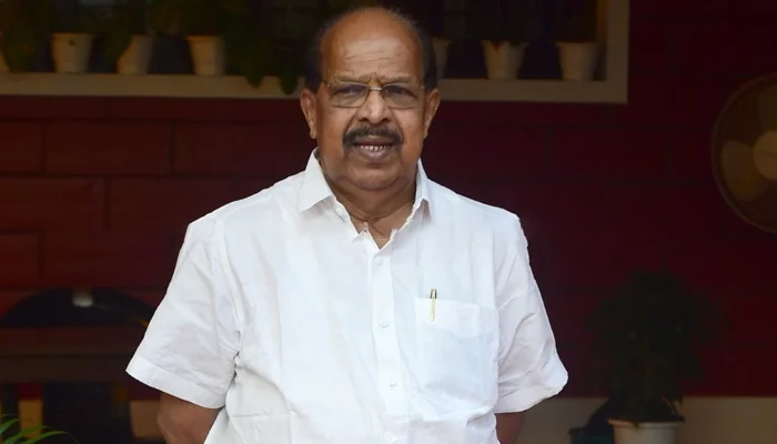 പിണറായിയുടെ കാരുണ്യമോ ജി സുധാകരന്റെ മുഖംമൂടി? ആരാണ് യഥാർത്ഥ രാഷ്ട്രീയ കോമാളി?