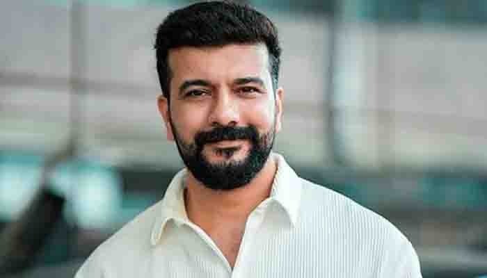 അമ്മ അഡ്ഹോക് കമ്മിറ്റി കണ്വീനര് സ്ഥാനം രാജിവെച്ച് രമേഷ് പിഷാരടി