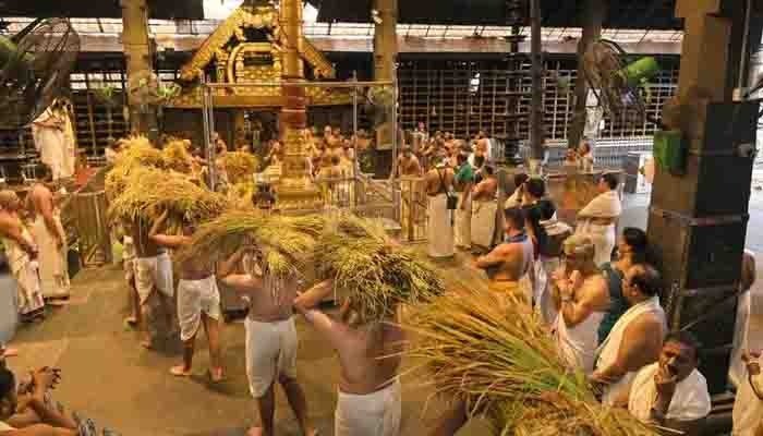 ഗുരുവായൂർ ക്ഷേത്രത്തിൽ ഇല്ലം നിറ ആഘോഷിച്ചു