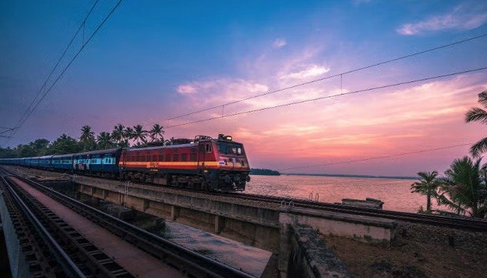 ഓണം കളറാക്കാൻ 112 സ്പെഷ്യൽ ട്രെയിനുകൾ; ചെന്നൈ, ബംഗളൂരു, ഹൈദരാബാദ് റൂട്ടുകളിൽ കൂടുതൽ സർവീസുകൾ