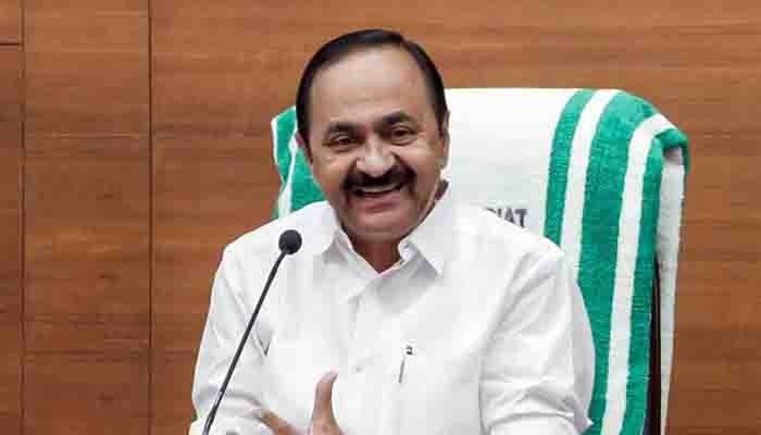 ലോക കേരളസഭ തുടരില്ലെന്നത് യുഡിഎഫിന്റെ തീരുമാനം; മാറ്റവുമില്ലെന്ന് മുഖ്യമന്ത്രി